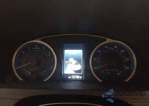 2015 Toyota Camry Xle z USA, uszkodzony, nr VIN 4T1BF1FKXFU933598